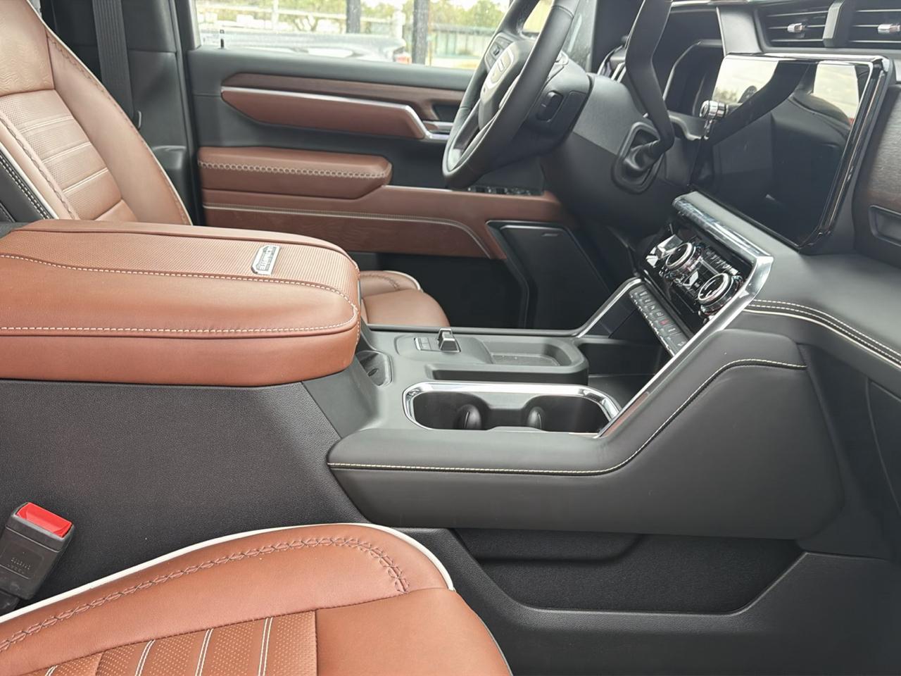 GMC Sierra 2500HD Denali Ultimate Crew Cab 4WD 2026