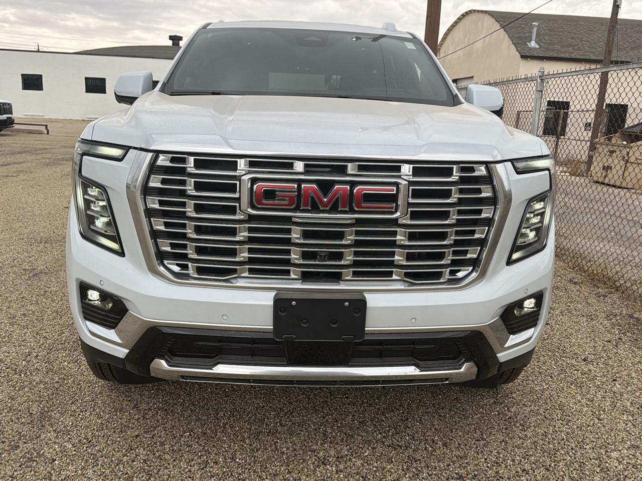 GMC Yukon Denali 4WD 2026