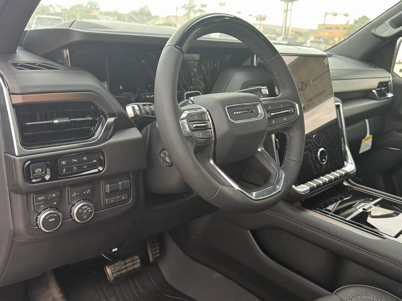 GMC Yukon Denali 4WD 2026