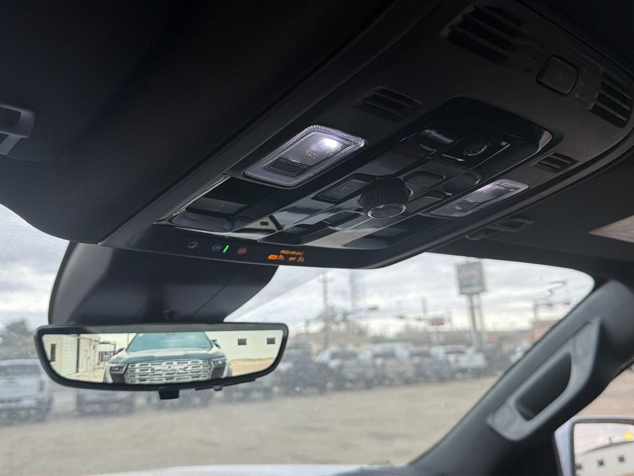 GMC Yukon Denali 4WD 2026