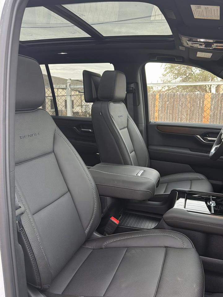 GMC Yukon Denali 4WD 2026