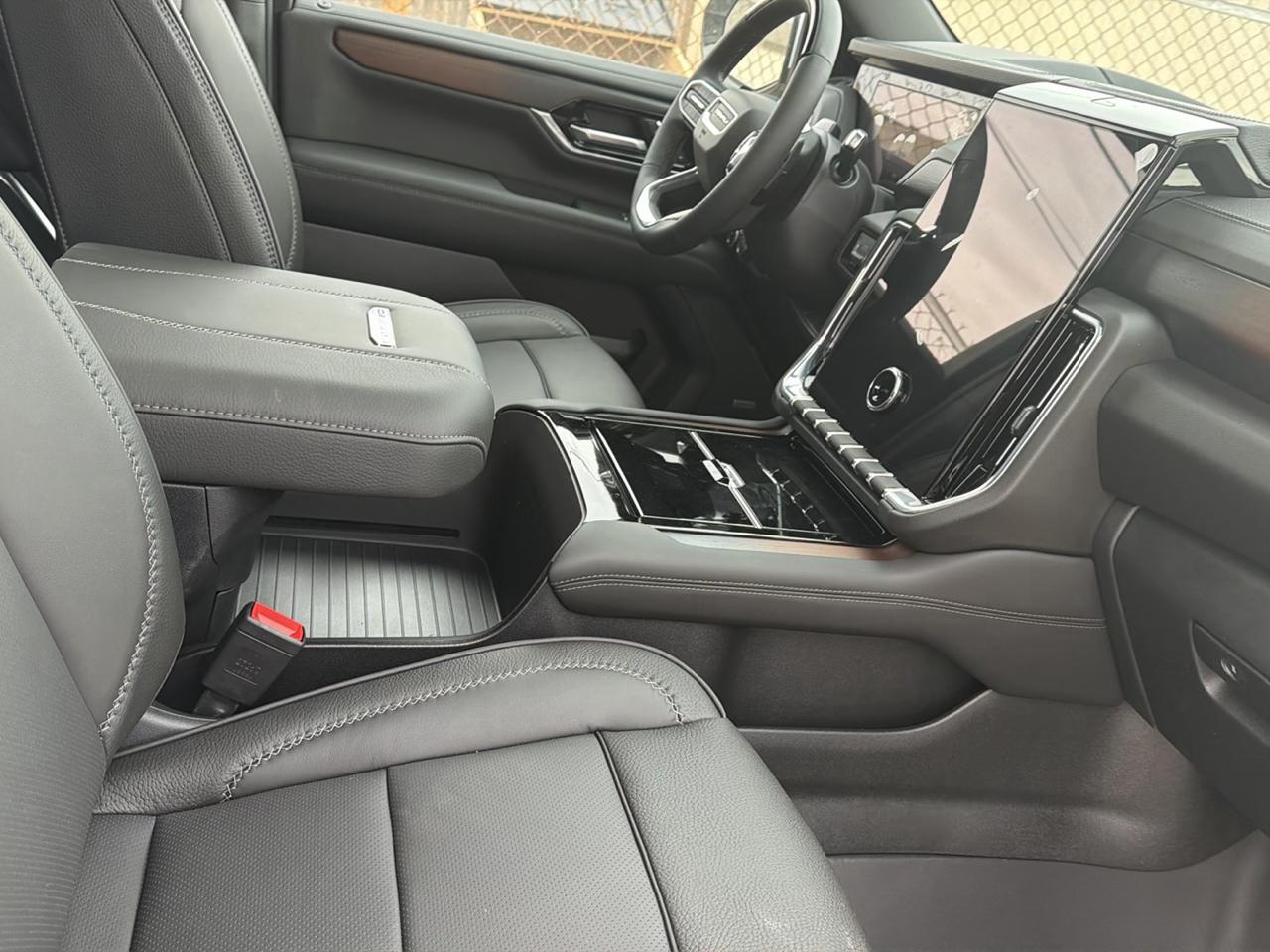 GMC Yukon Denali 4WD 2026