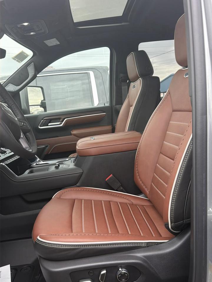 GMC Sierra 2500HD Denali Ultimate Crew Cab 4WD 2026