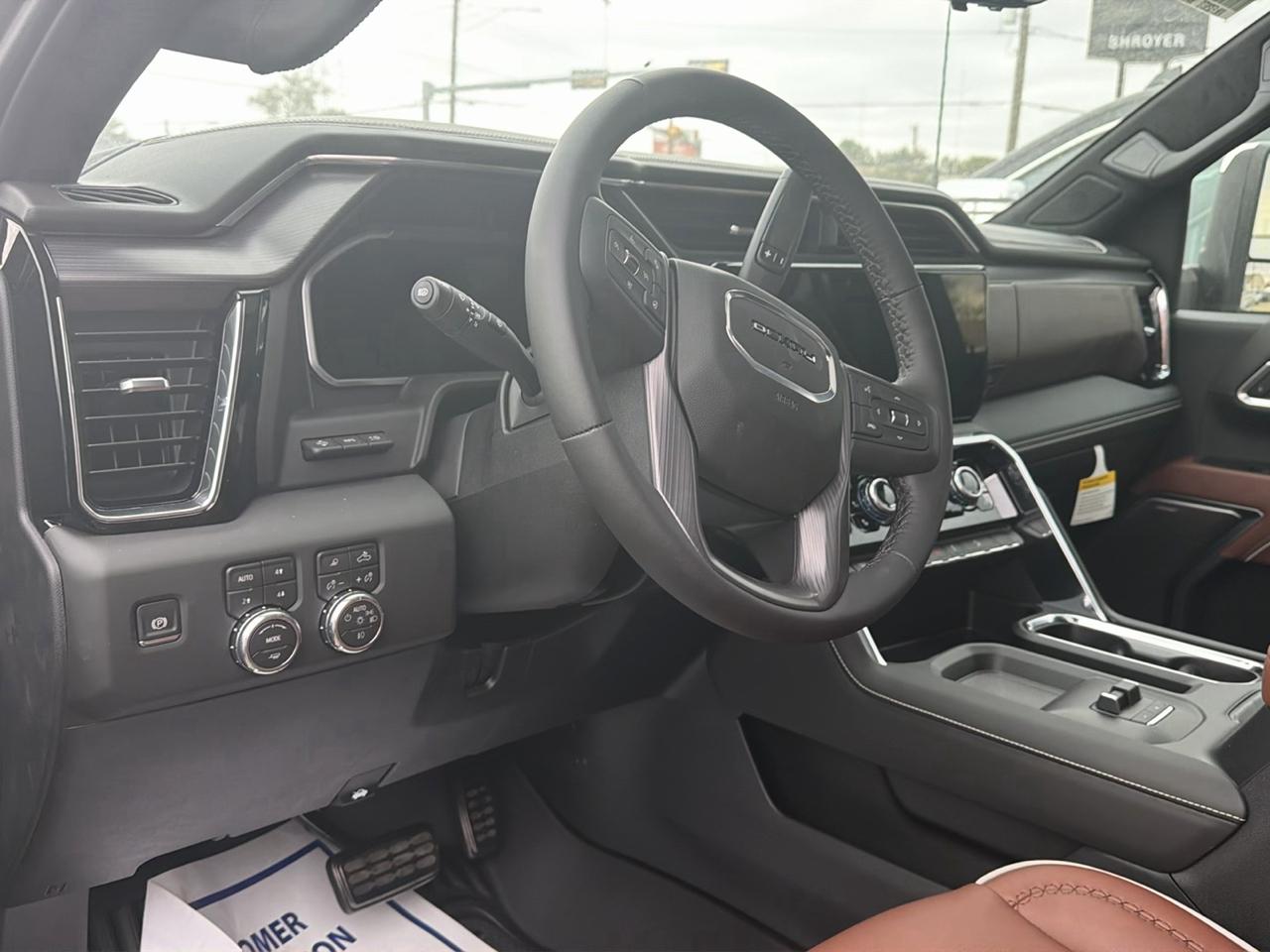 GMC Sierra 2500HD Denali Ultimate Crew Cab 4WD 2026
