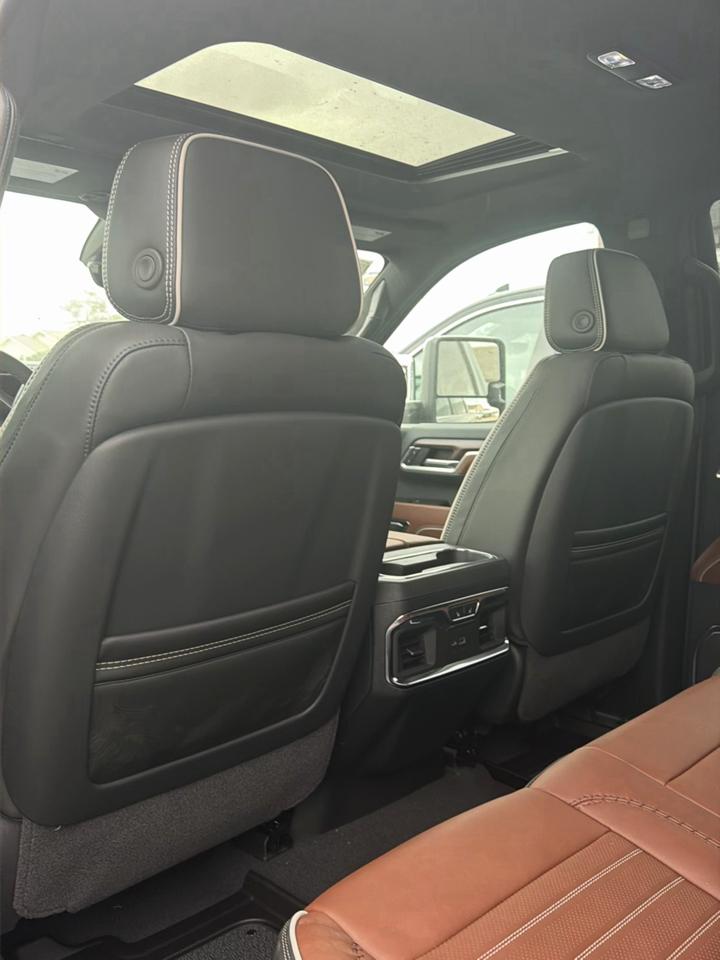 GMC Sierra 2500HD Denali Ultimate Crew Cab 4WD 2026