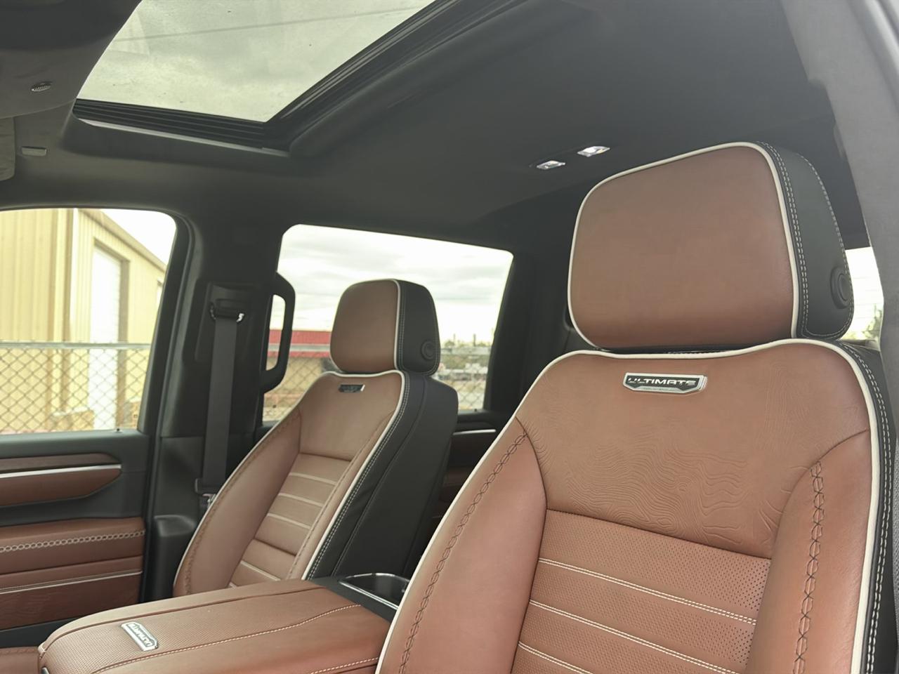 GMC Sierra 3500HD Denali Ultimate Crew Cab 4WD 2026