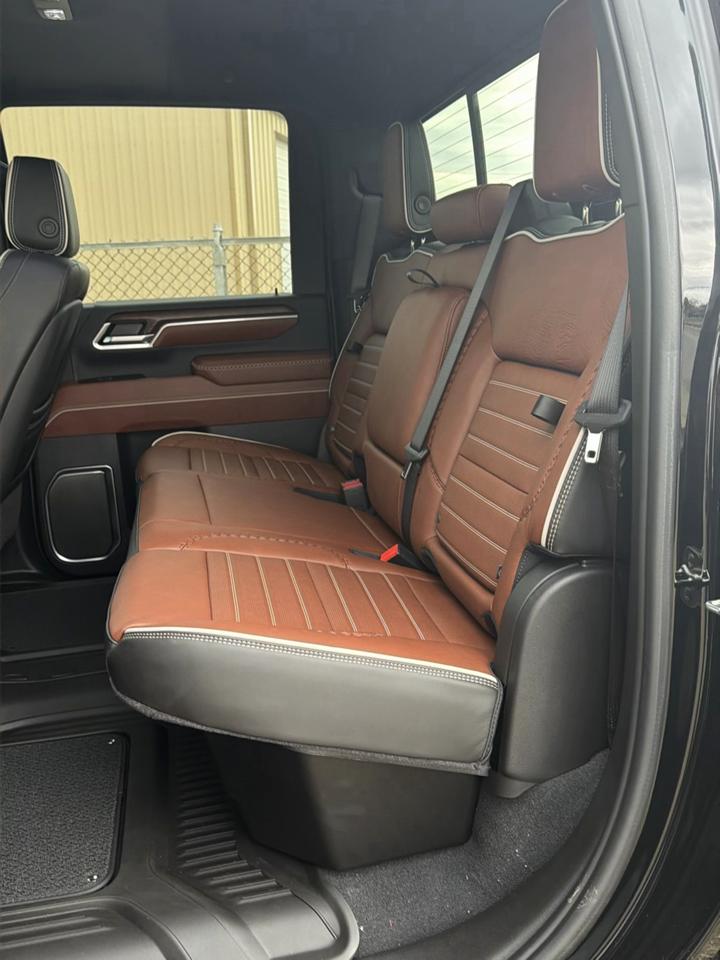 GMC Sierra 3500HD Denali Ultimate Crew Cab 4WD 2026