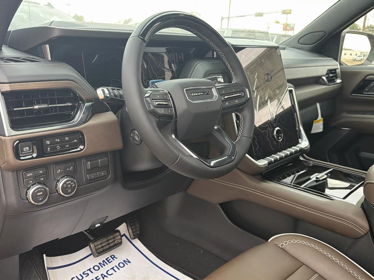 GMC Yukon Denali Ultimate 4WD 2026