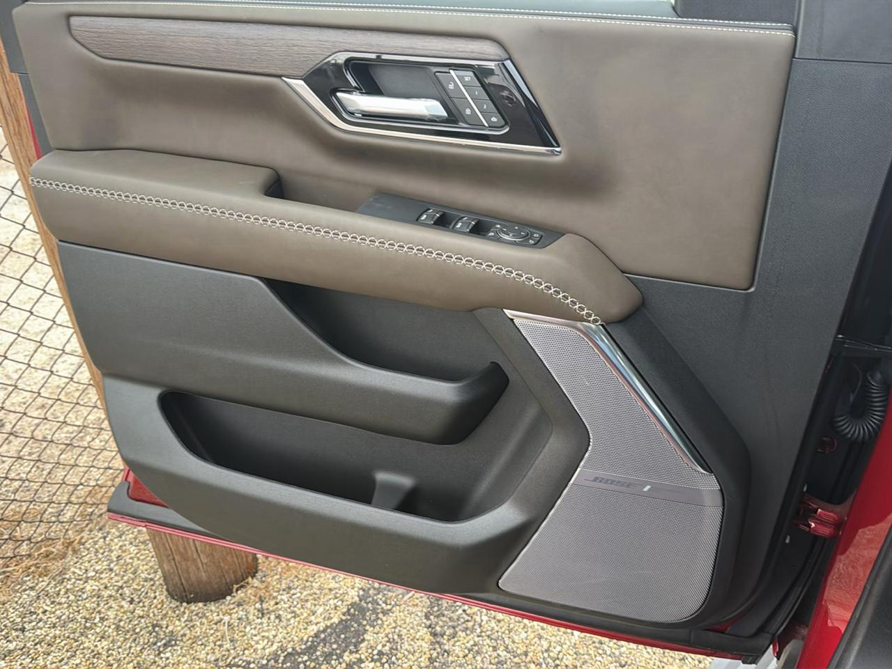 GMC Yukon Denali Ultimate 4WD 2026