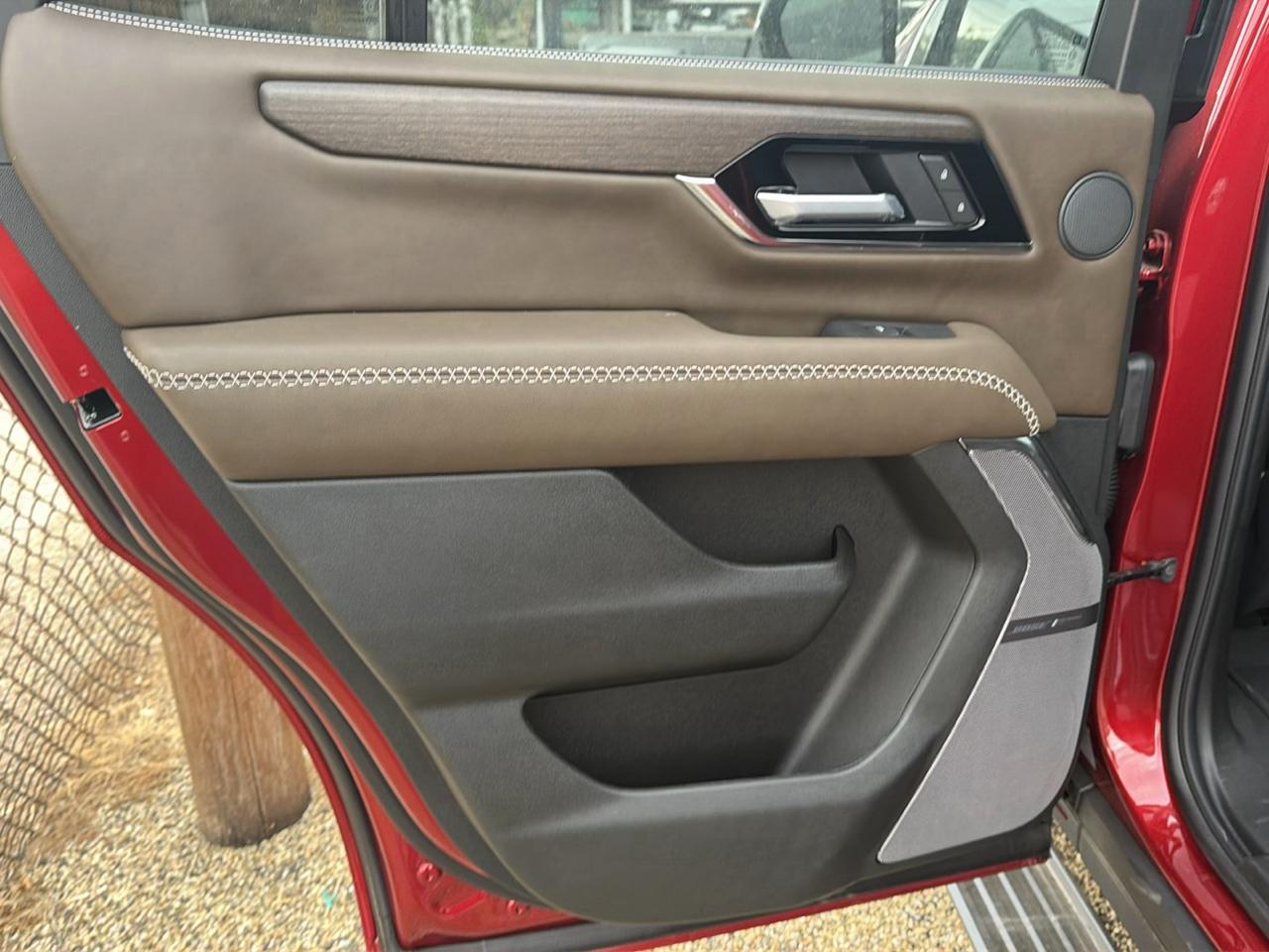 GMC Yukon Denali Ultimate 4WD 2026