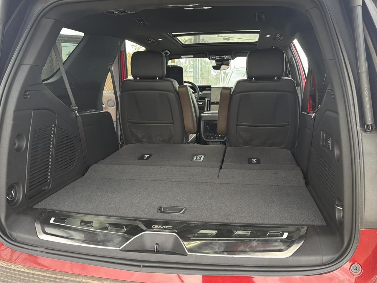 GMC Yukon Denali Ultimate 4WD 2026