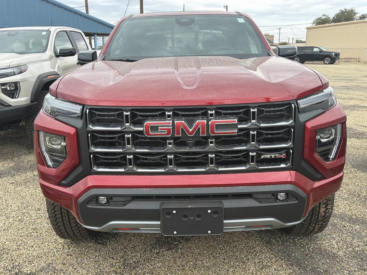 GMC Canyon AT4 Crew Cab 4WD 2026
