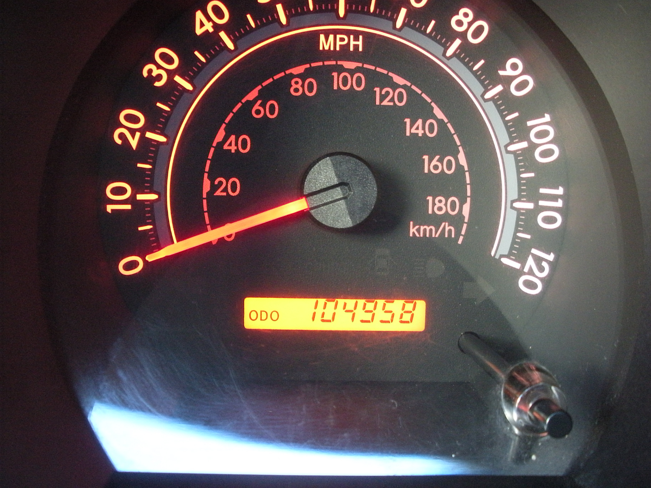 Toyota Tundra Tundra-Grade 5.7L Double Cab 4WD 2011