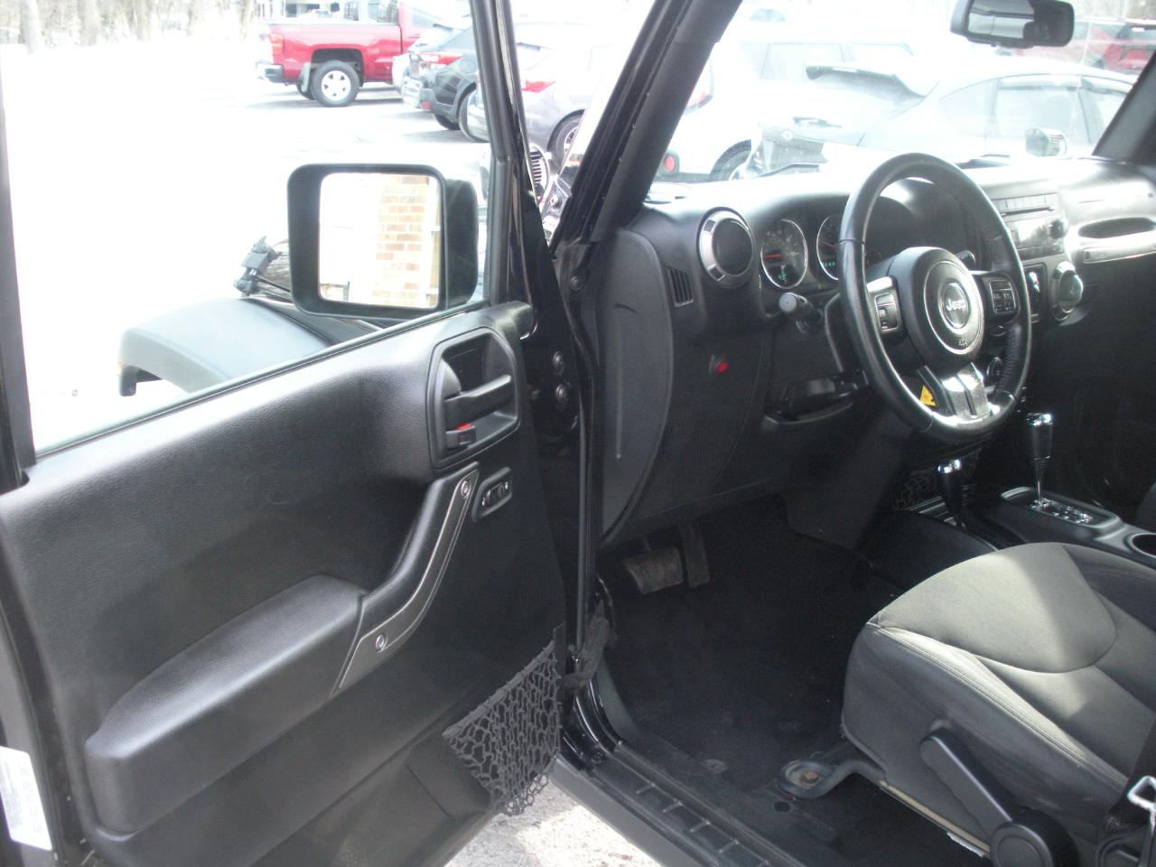 Jeep Wrangler Unlimited Sport 4WD 2017