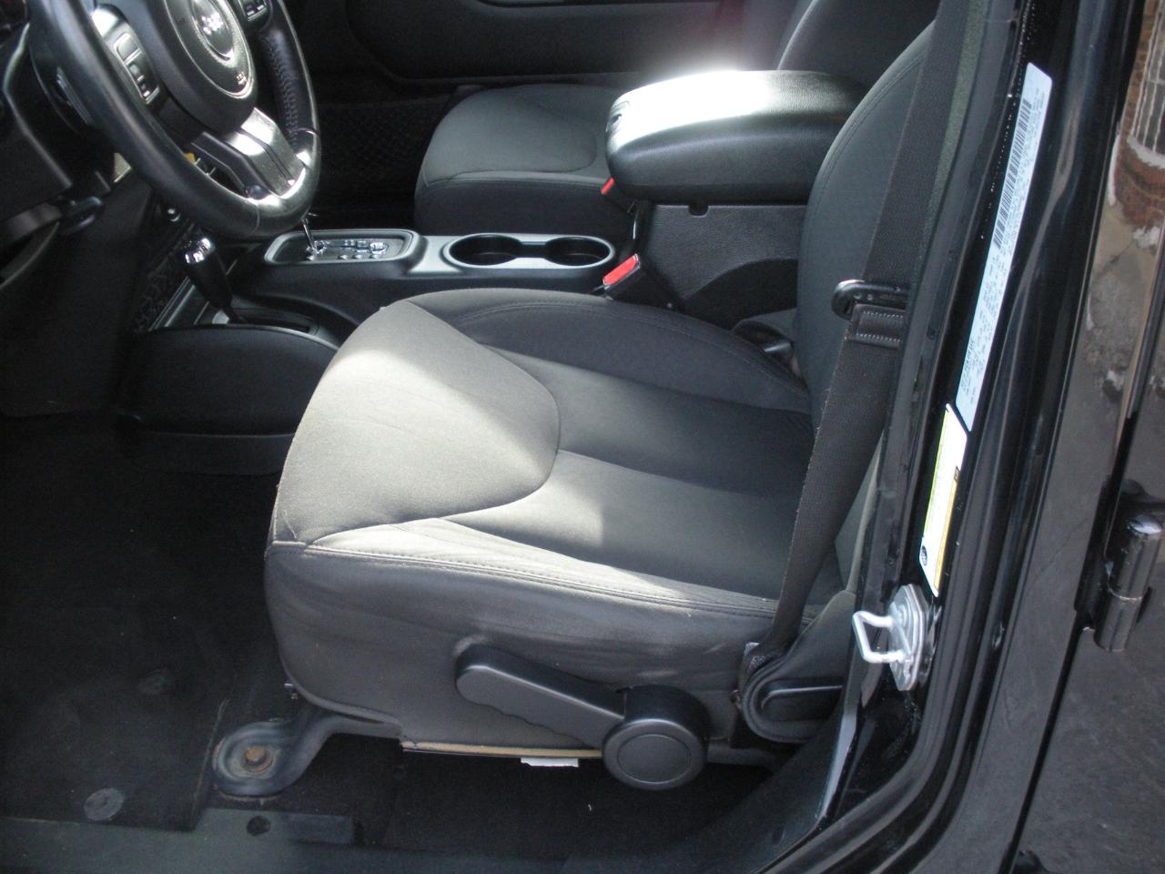 Jeep Wrangler Unlimited Sport 4WD 2017