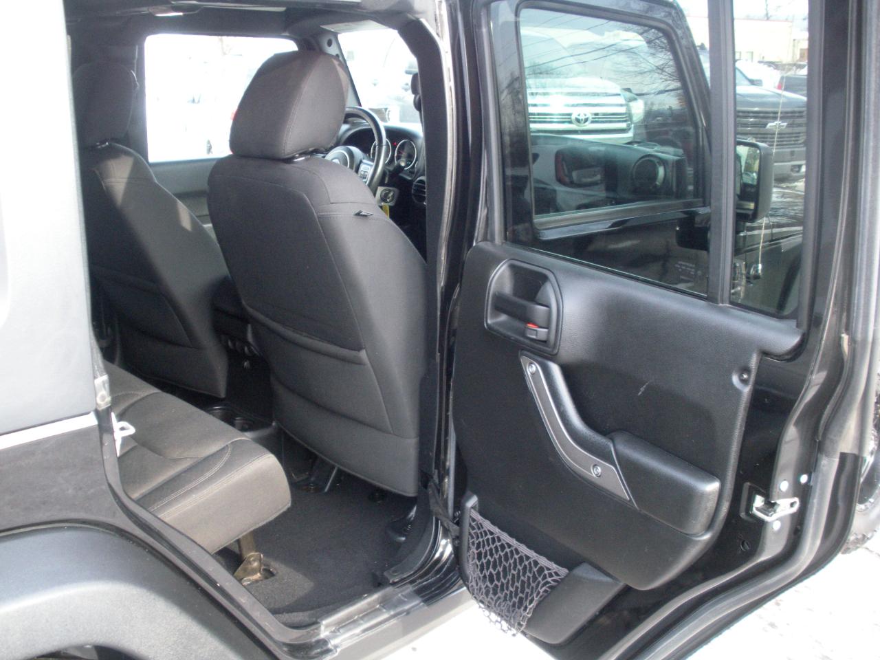 Jeep Wrangler Unlimited Sport 4WD 2017