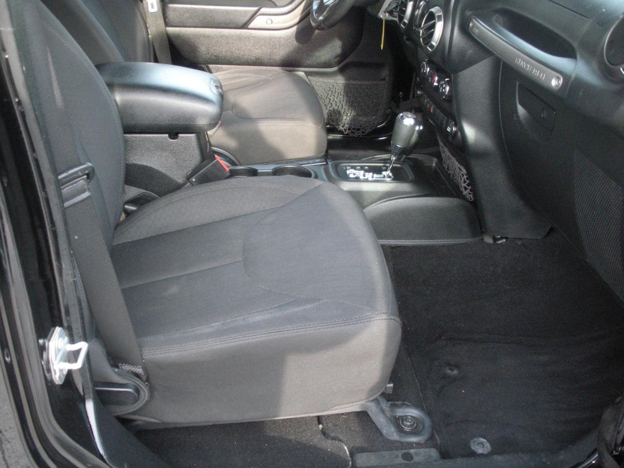 Jeep Wrangler Unlimited Sport 4WD 2017