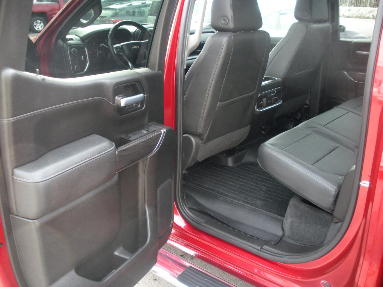 Chevrolet Silverado 1500 LTZ Crew Cab 4WD 2021