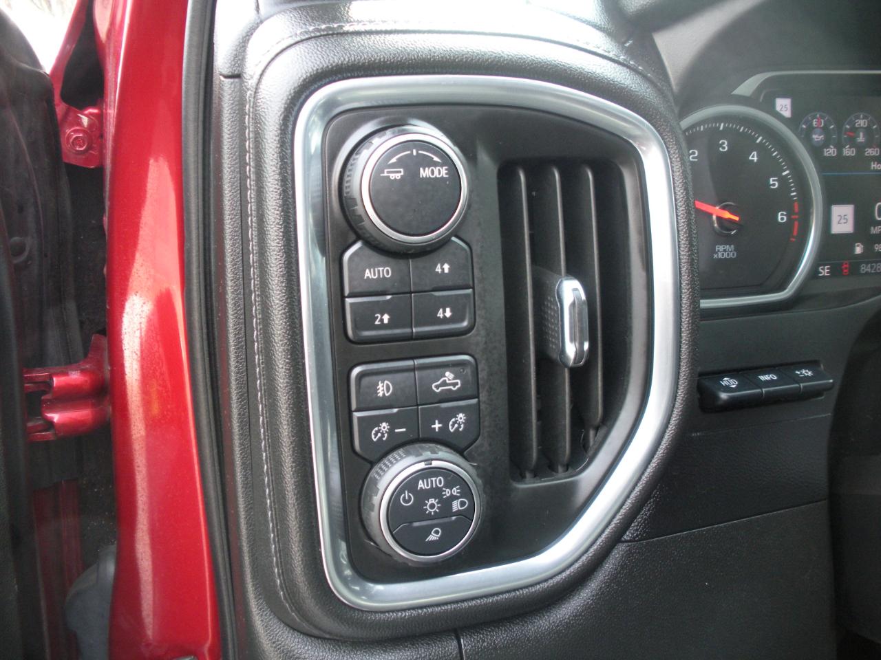 Chevrolet Silverado 1500 LTZ Crew Cab 4WD 2021