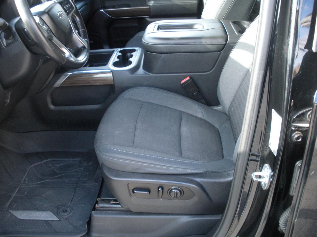 Chevrolet Silverado 1500 RST Crew Cab 4WD 2019