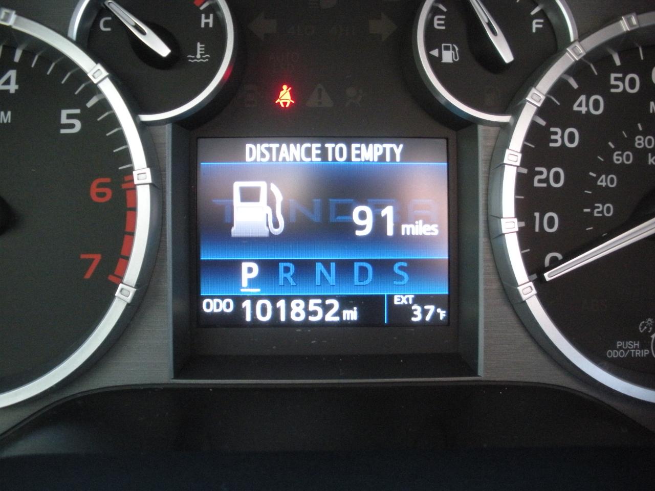 Toyota Tundra SR5 5.7L V8 CrewMax 4WD 2017