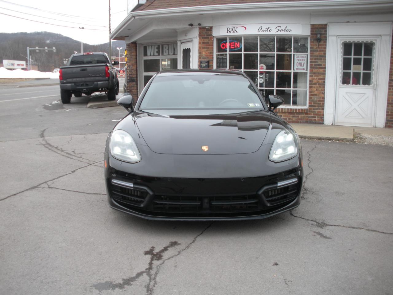 Porsche Panamera GTS 2019