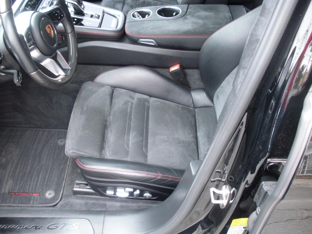 Porsche Panamera GTS 2019