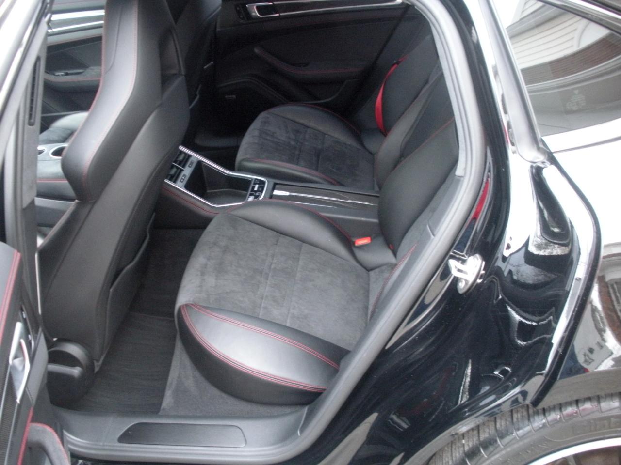 Porsche Panamera GTS 2019