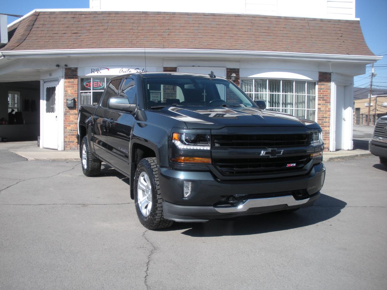 2017 Chevrolet Silverado 1500 LT Crew Cab 4WD