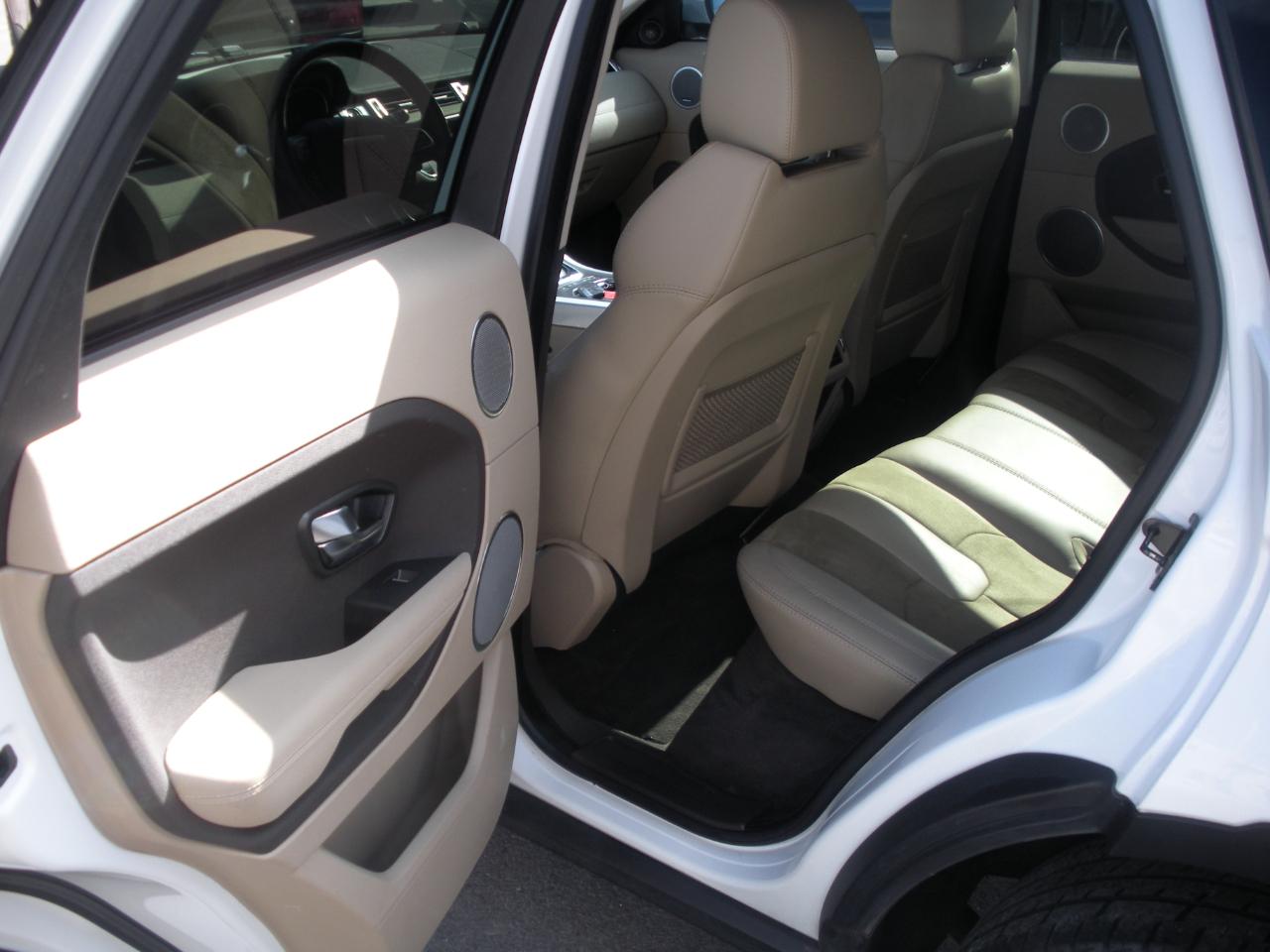 Land Rover Range Rover Evoque Pure Plus 5-Door 2013