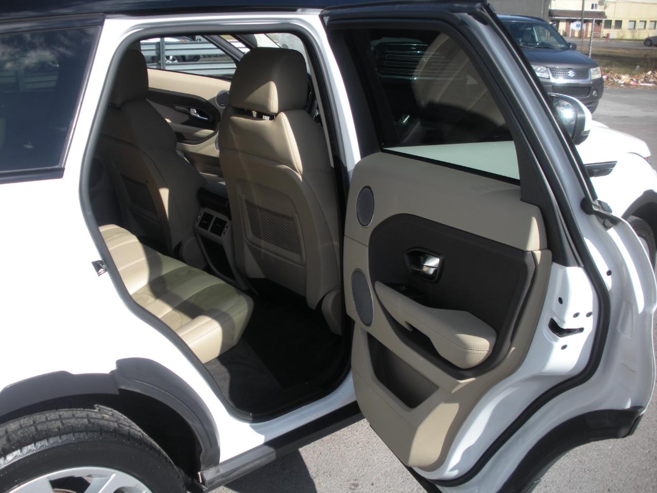 Land Rover Range Rover Evoque Pure Plus 5-Door 2013