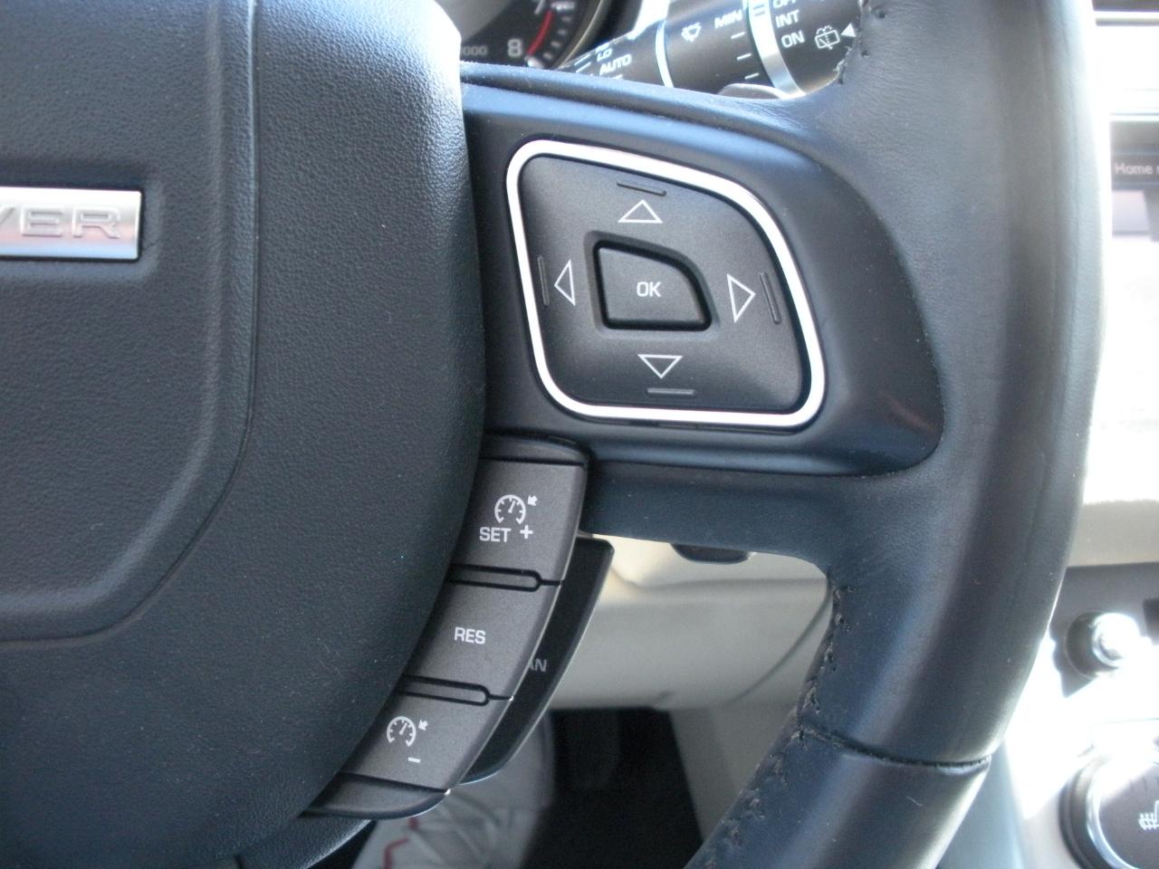 Land Rover Range Rover Evoque Pure Plus 5-Door 2013