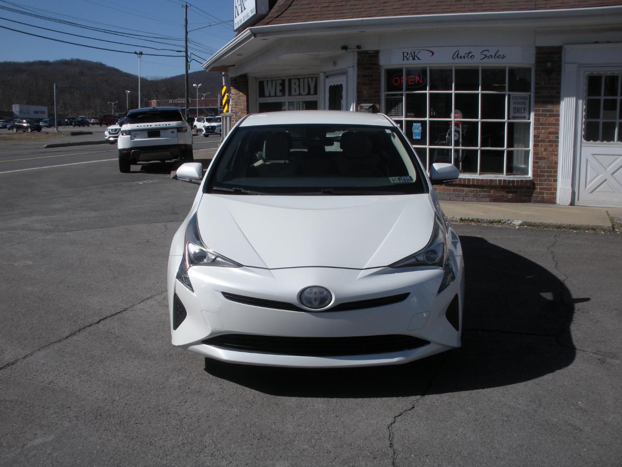 Toyota Prius Two 2017