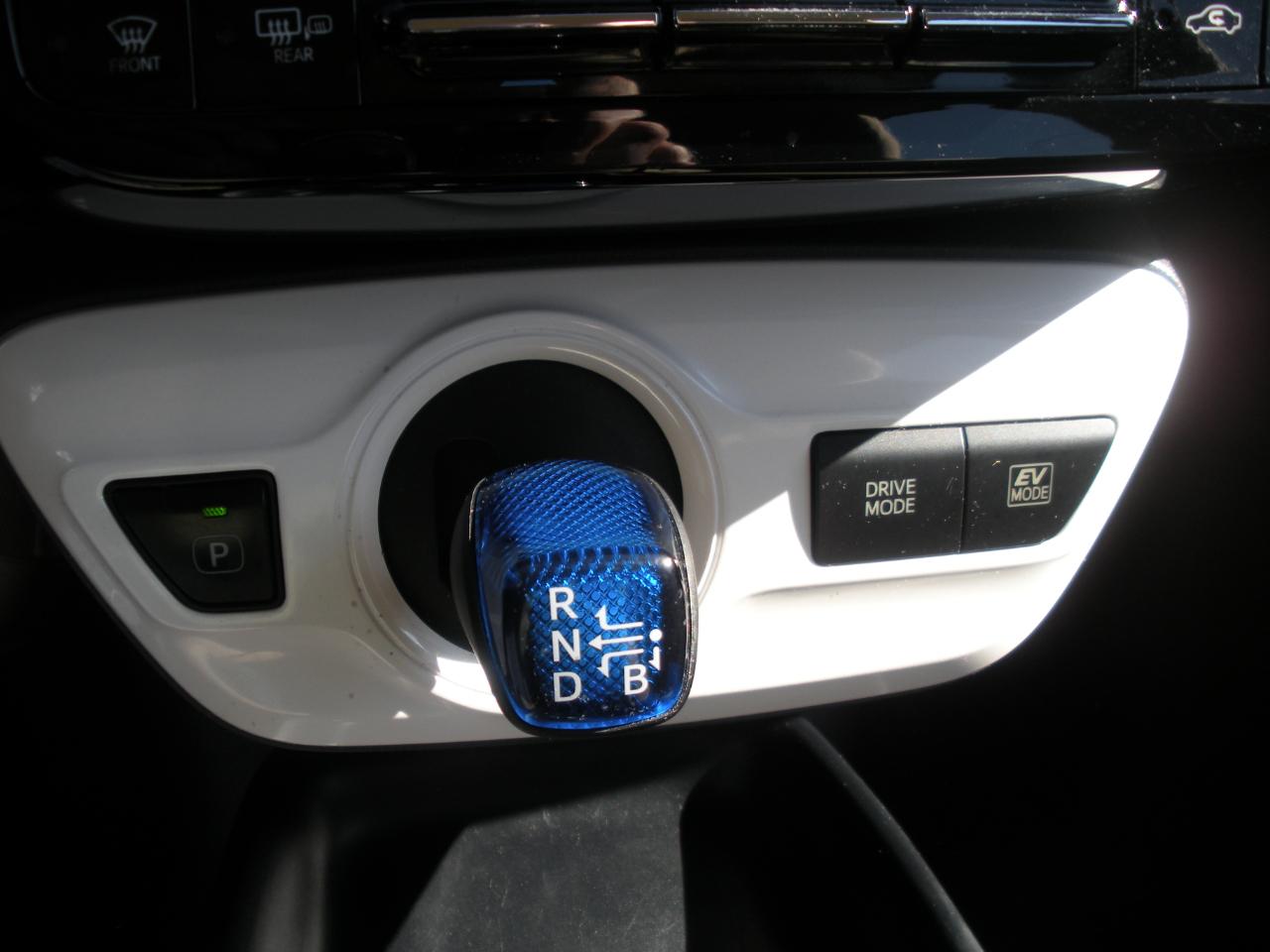 Toyota Prius Two 2017