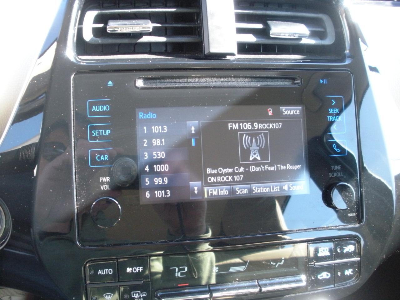 Toyota Prius Two 2017