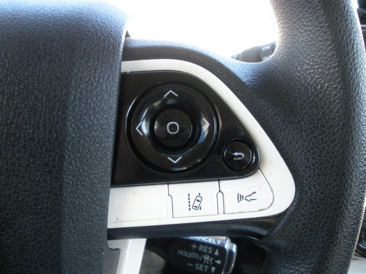 Toyota Prius Two 2017