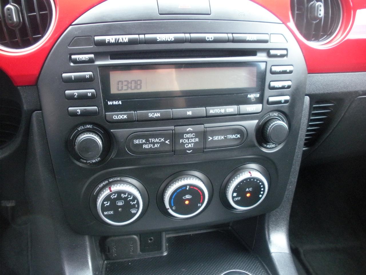 Mazda MX-5 Miata Grand Touring 2010