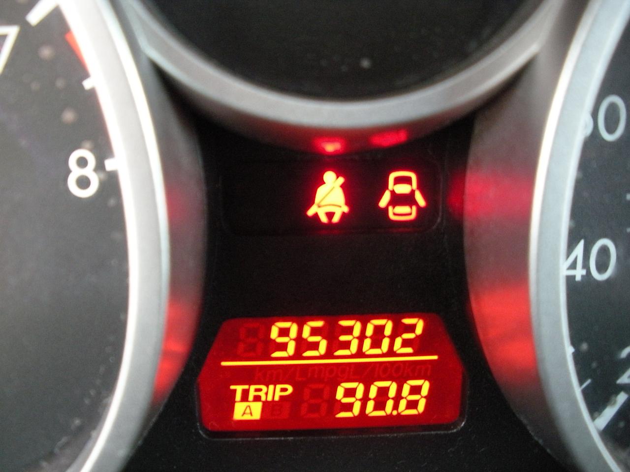 Mazda MX-5 Miata Grand Touring 2010