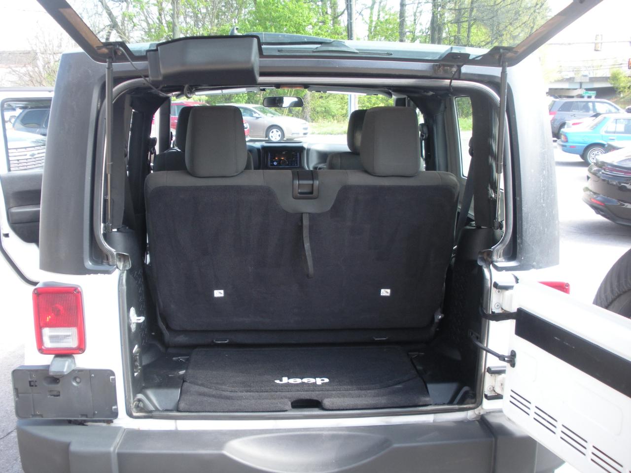 Jeep Wrangler Sport 4WD 2012