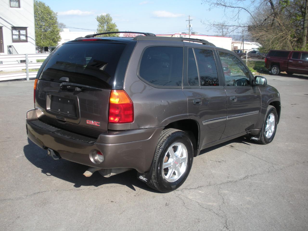 GMC Envoy SLE-1 4WD 2008