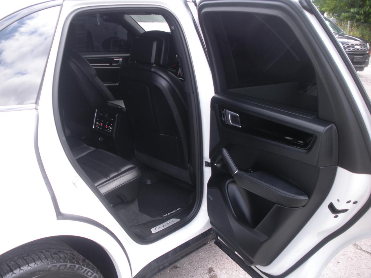 Porsche Cayenne Base 2019