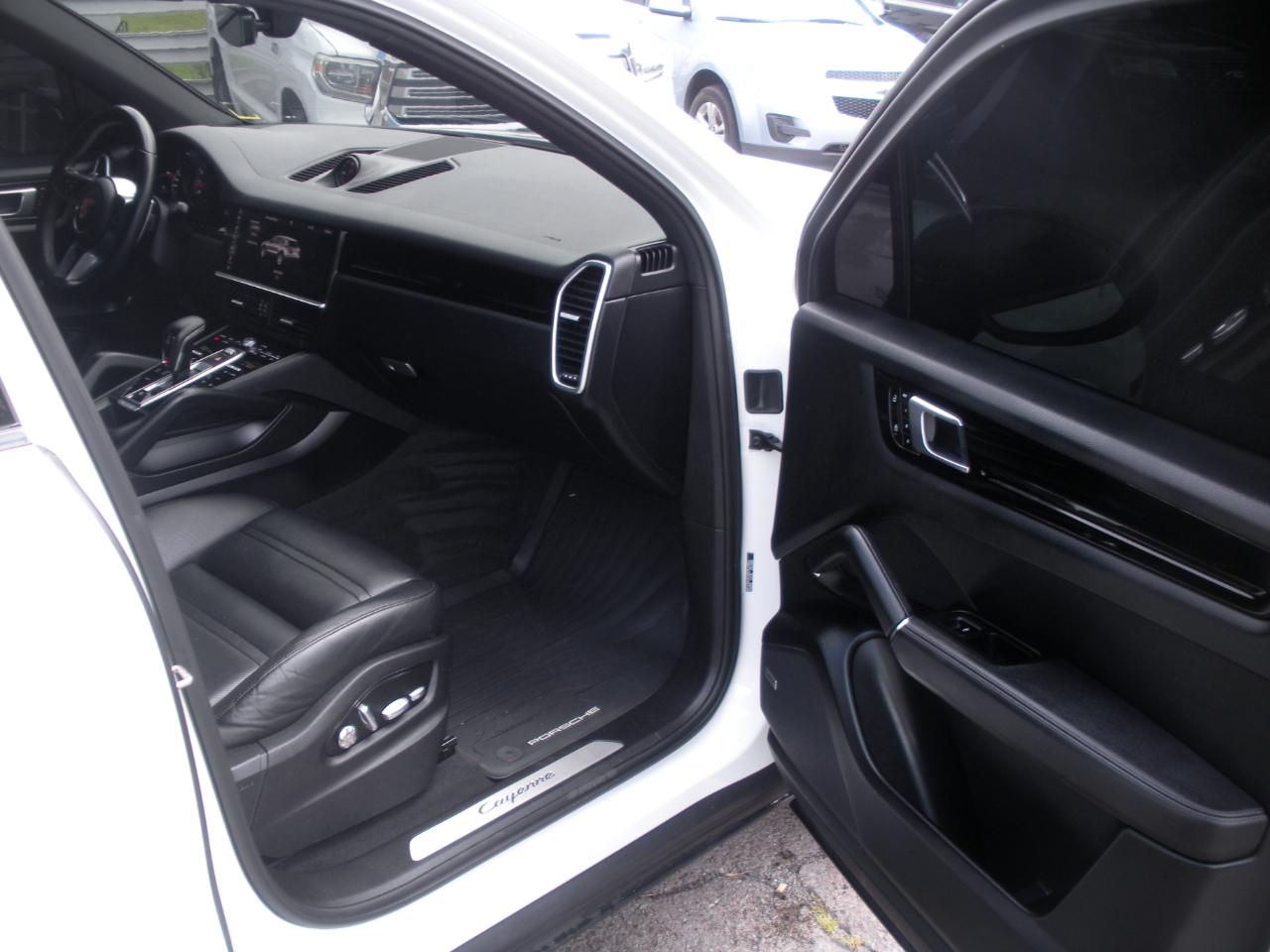 Porsche Cayenne Base 2019