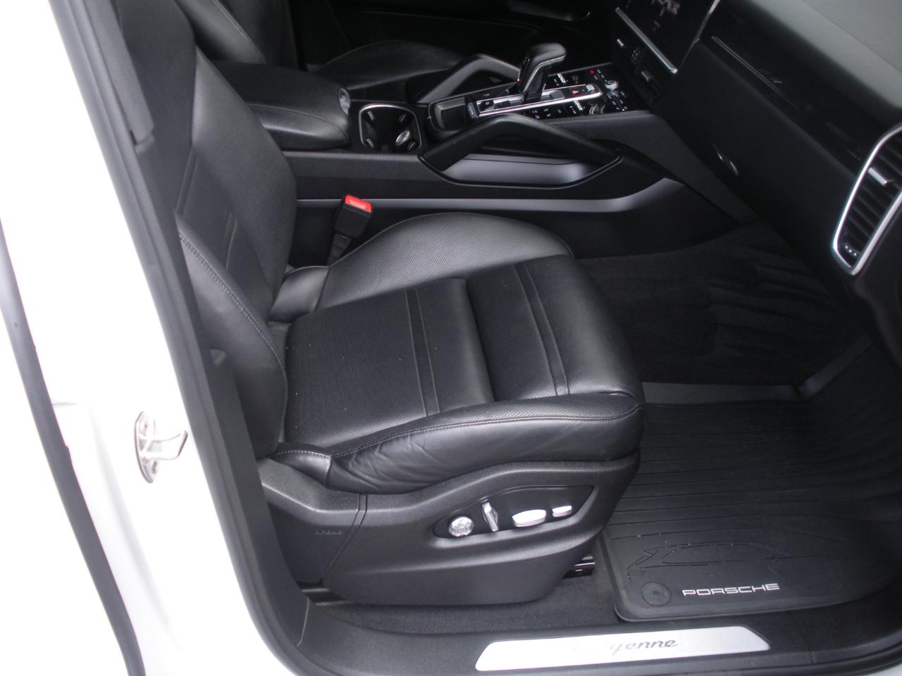 Porsche Cayenne Base 2019