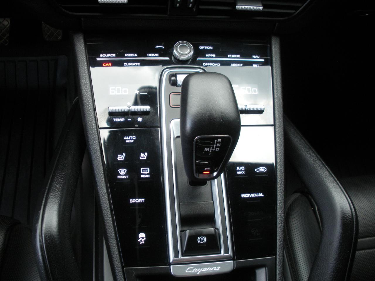 Porsche Cayenne Base 2019