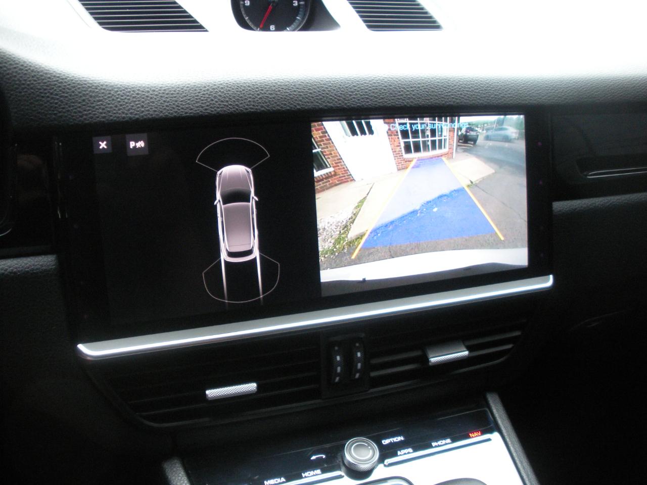 Porsche Cayenne Base 2019