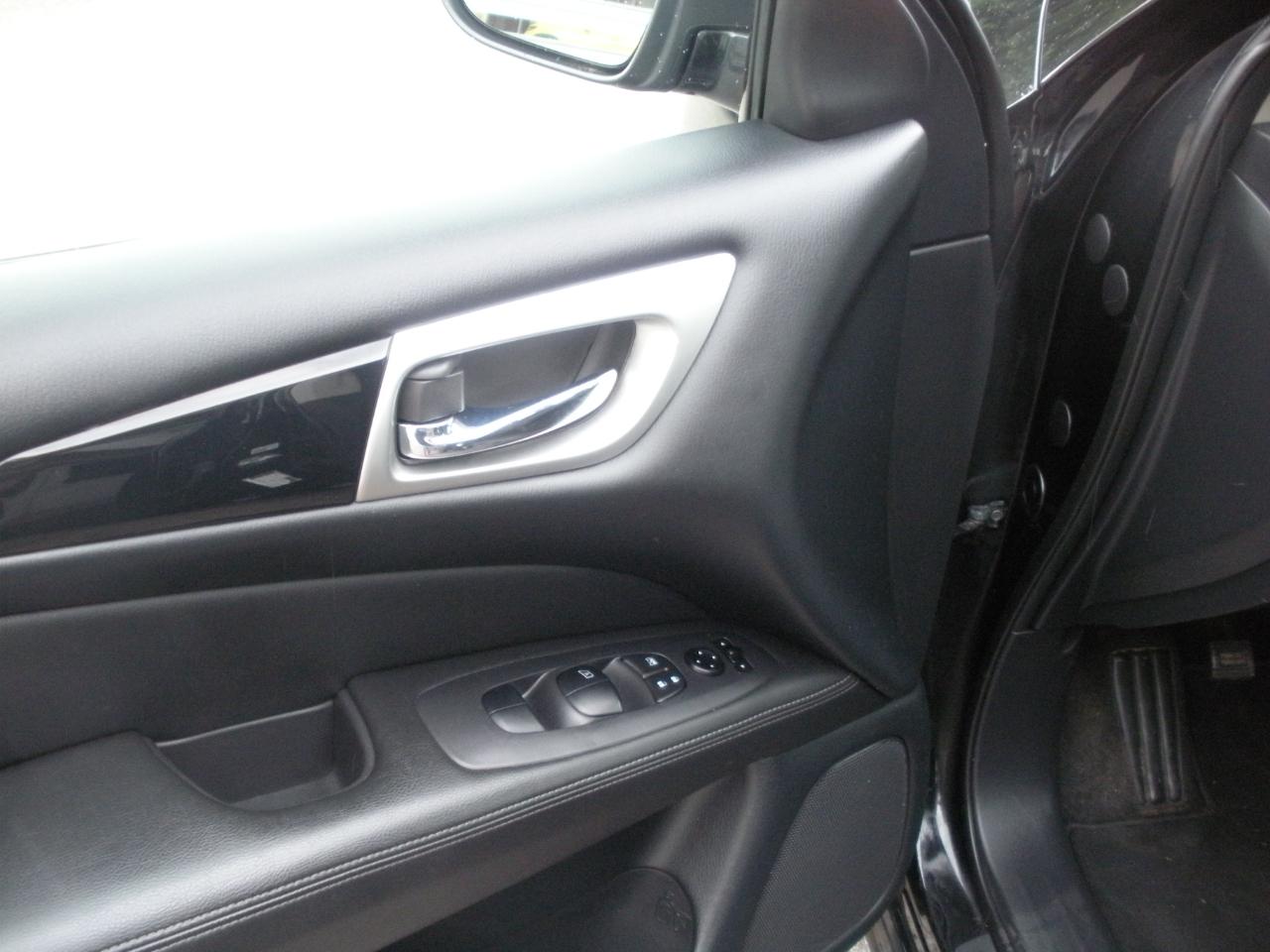 Nissan Pathfinder S 4WD 2020