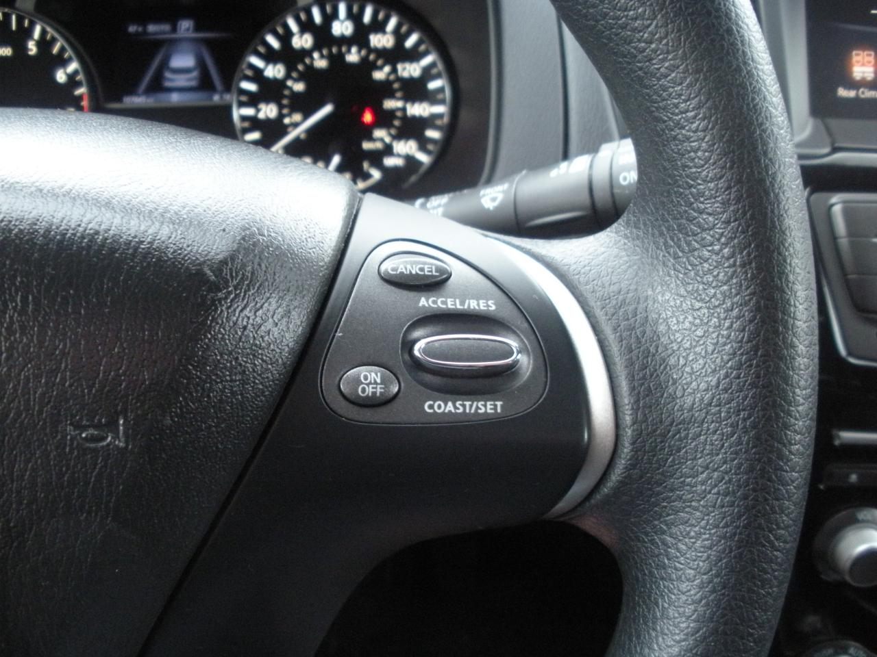Nissan Pathfinder S 4WD 2020
