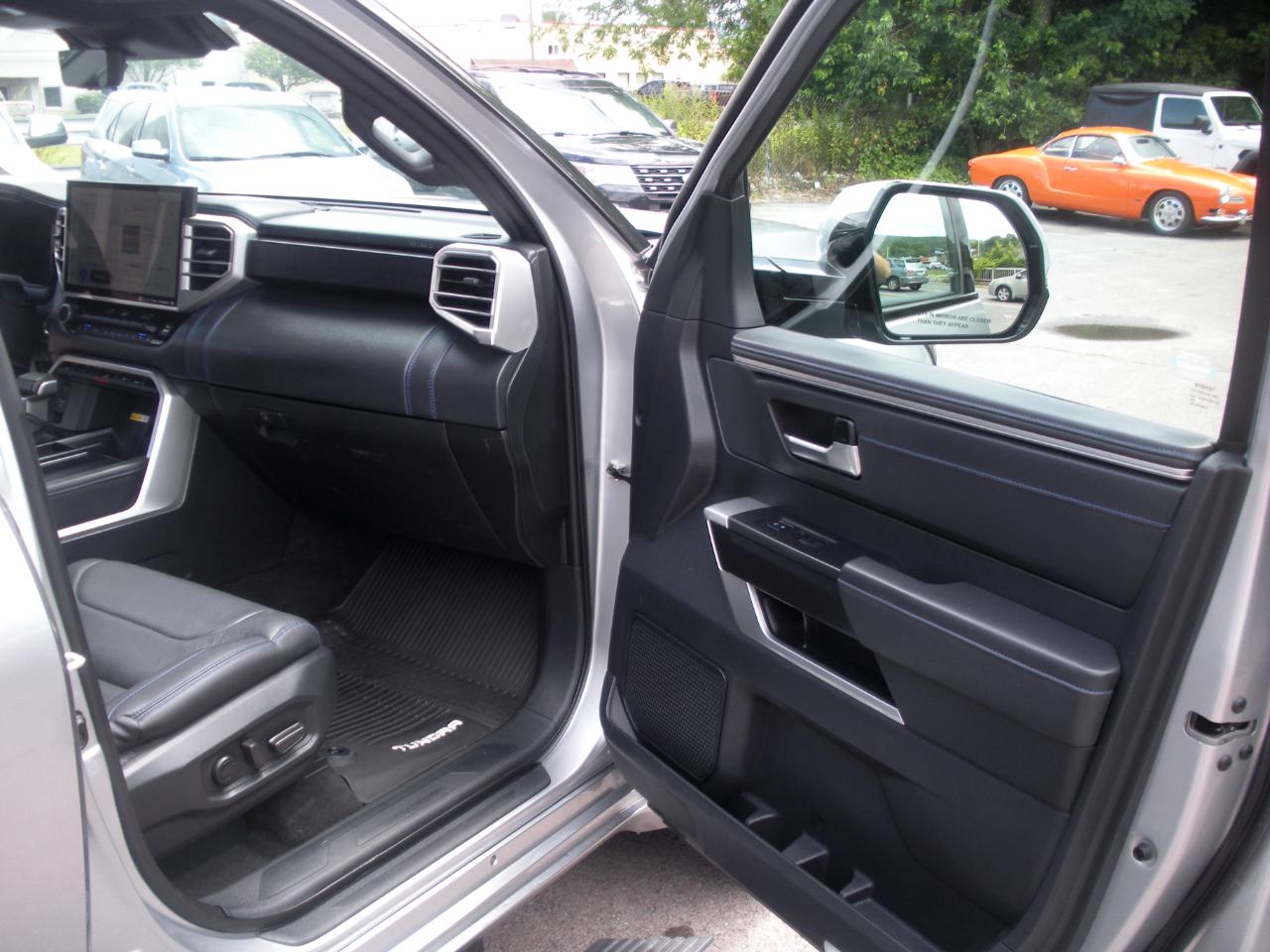 Toyota Tundra Platinum CrewMax 4WD 2023