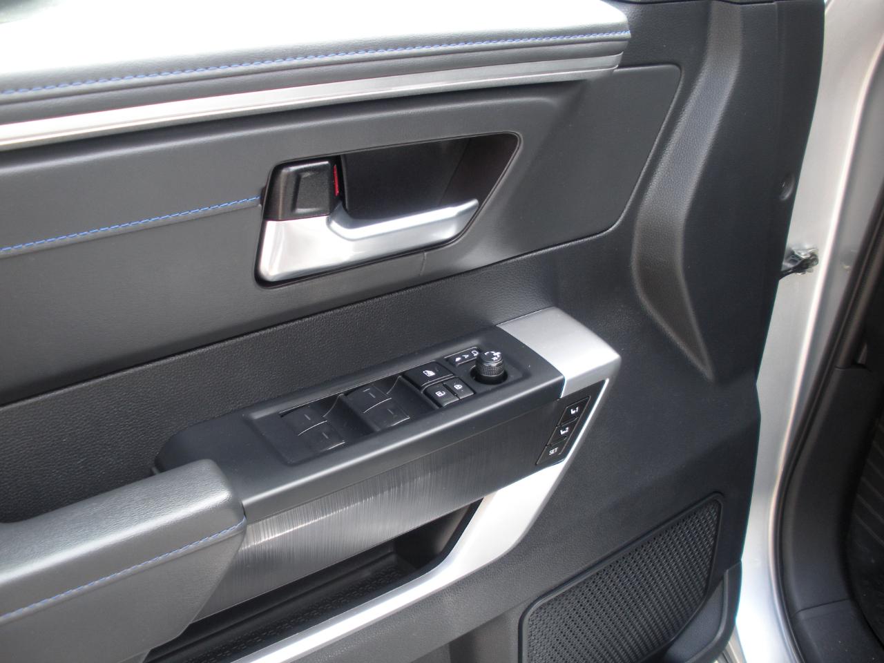 Toyota Tundra Platinum CrewMax 4WD 2023