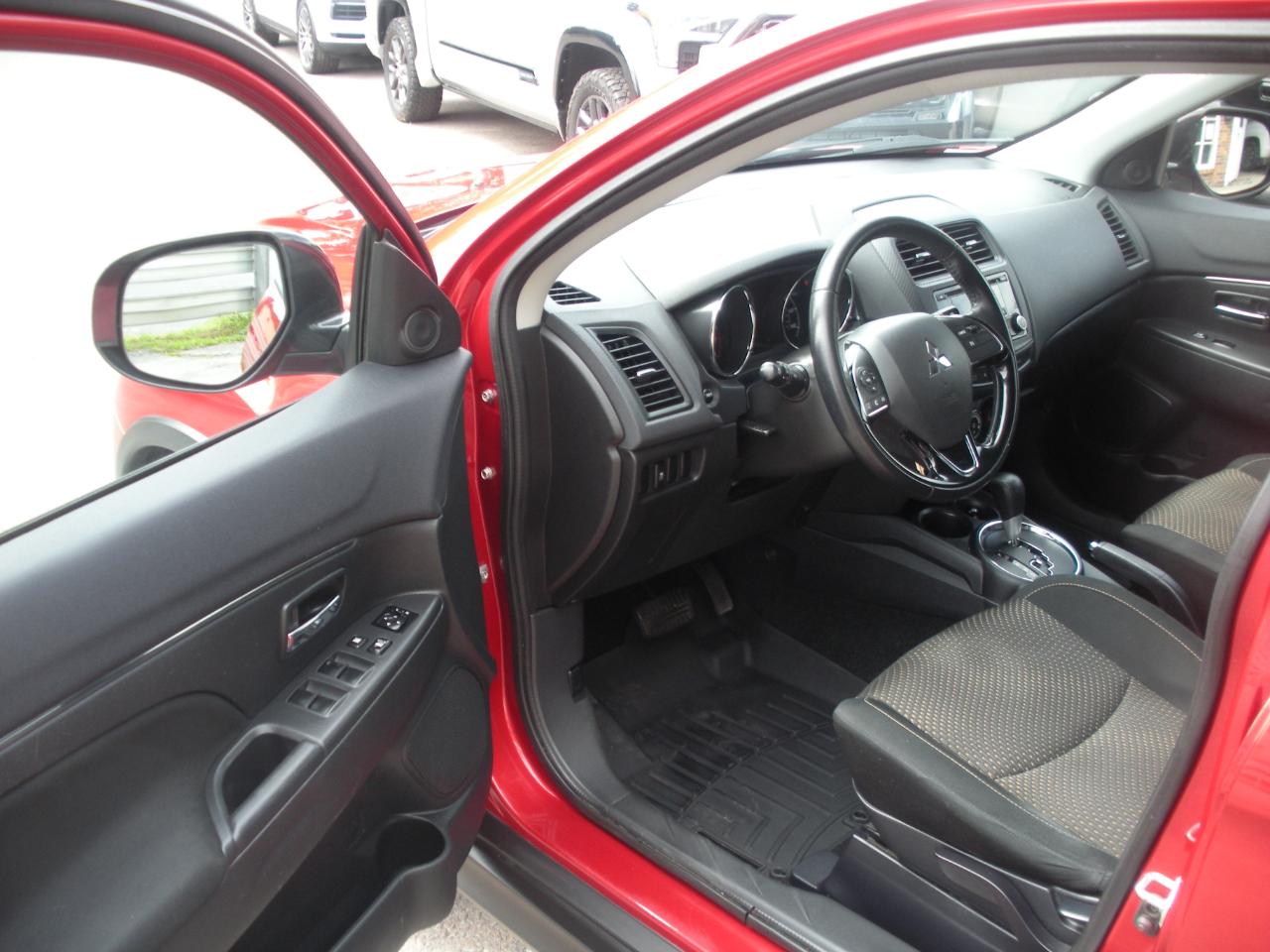 Mitsubishi Outlander Sport 2.0 ES 4WD CVT 2016